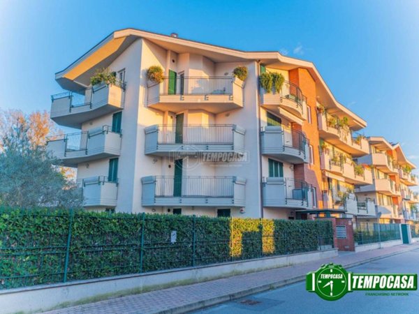 appartamento in vendita a Magenta
