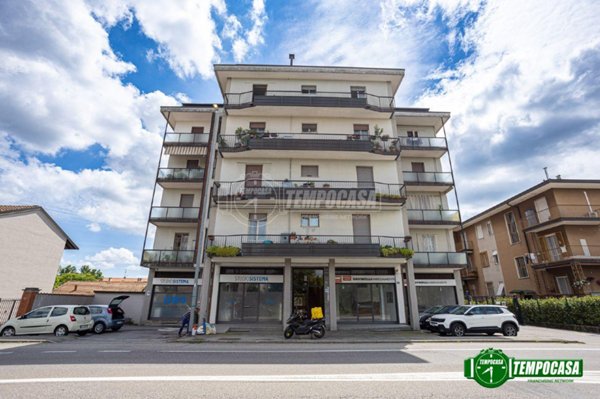 appartamento in vendita a Magenta in zona Ponte Nuovo
