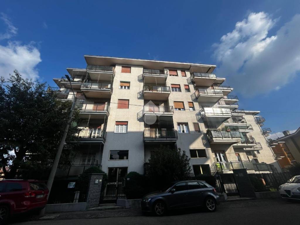 appartamento in vendita a Magenta