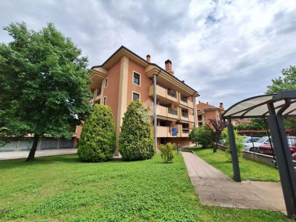 appartamento in vendita a Magenta