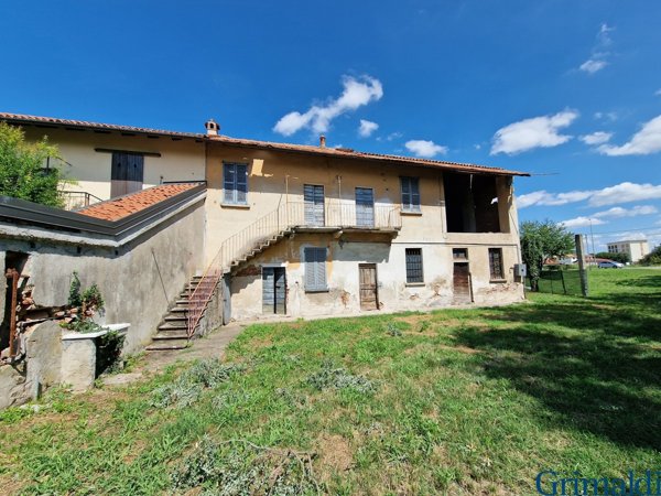 casa indipendente in vendita a Magenta