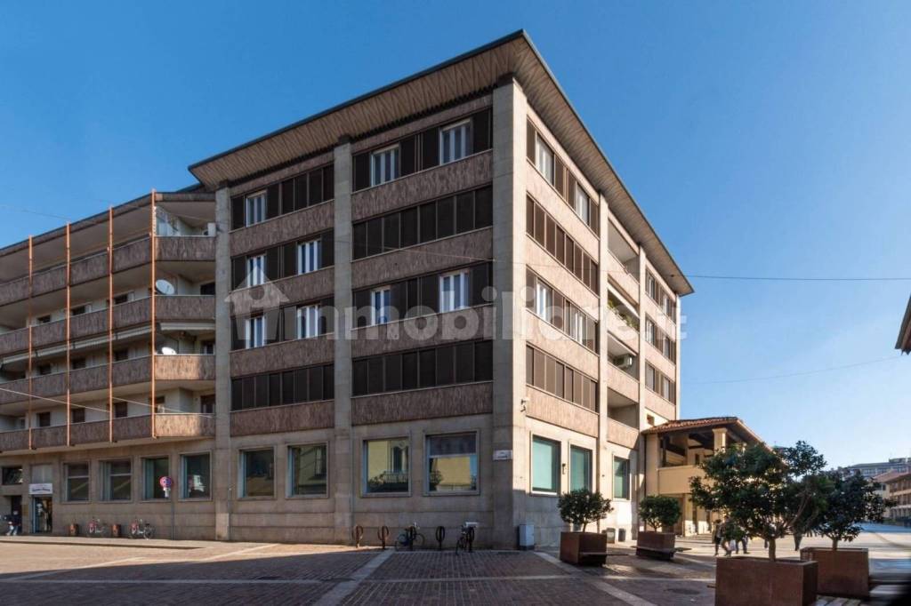 negozio in vendita a Magenta