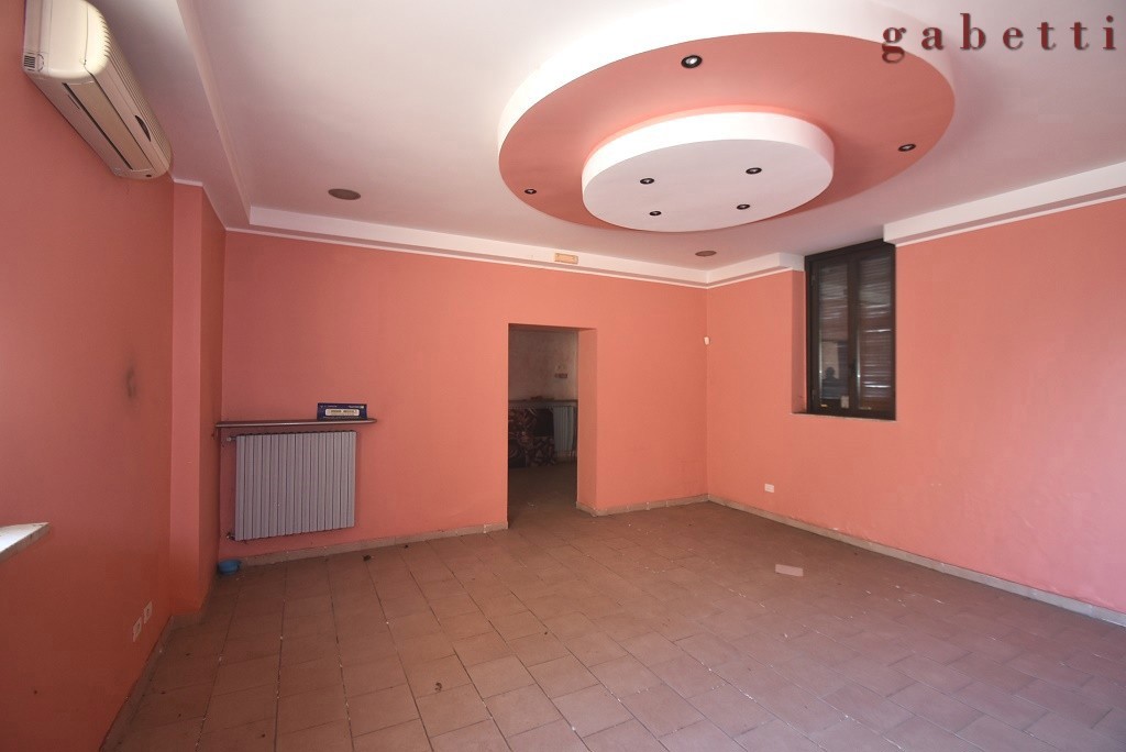 negozio in vendita a Magenta