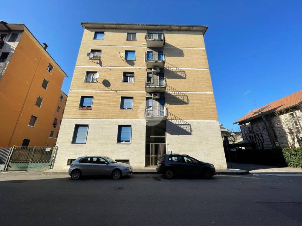 appartamento in vendita a Magenta