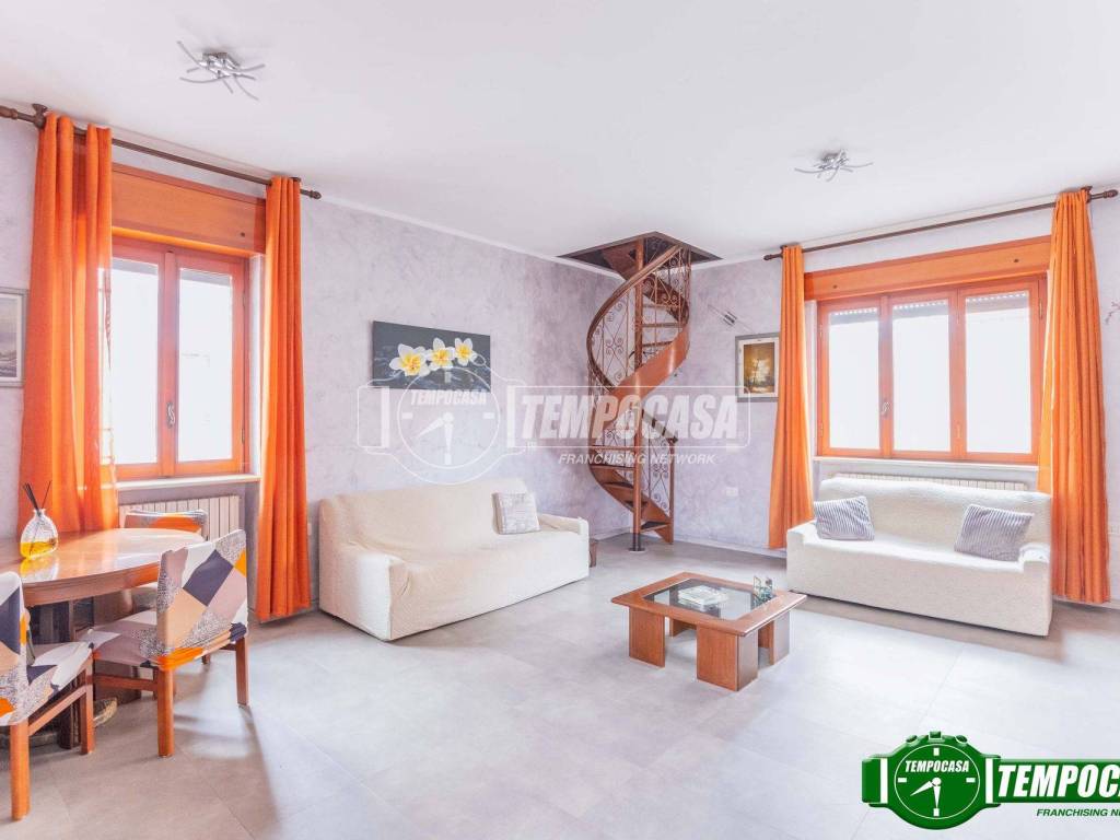 appartamento in vendita a Magenta