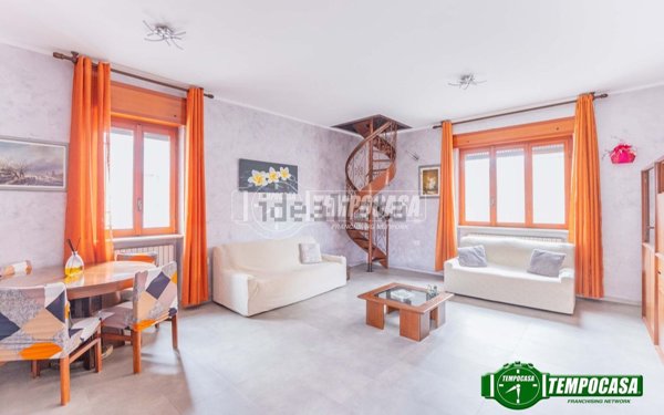 appartamento in vendita a Magenta