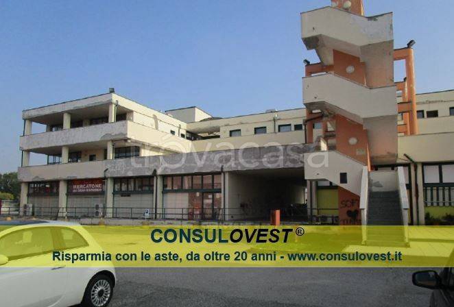ufficio in vendita a Magenta