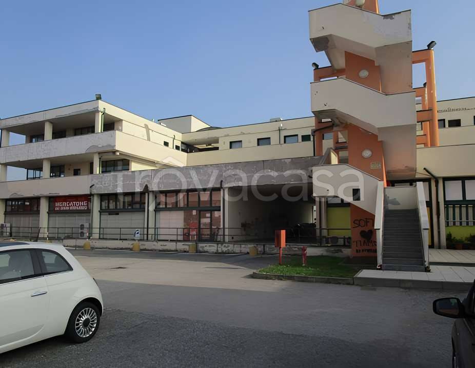 ufficio in vendita a Magenta