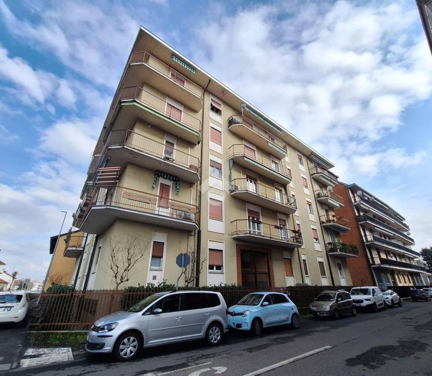 appartamento in vendita a Magenta