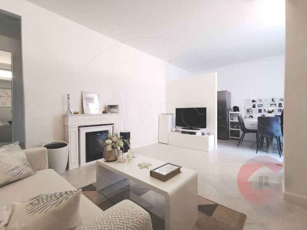 casa indipendente in vendita a Magenta