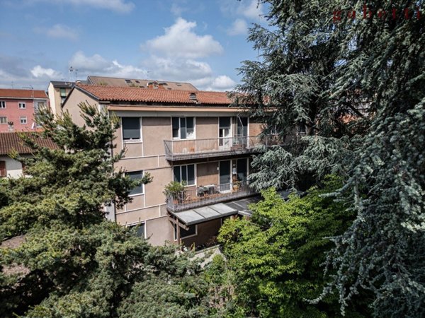 casa indipendente in vendita a Magenta