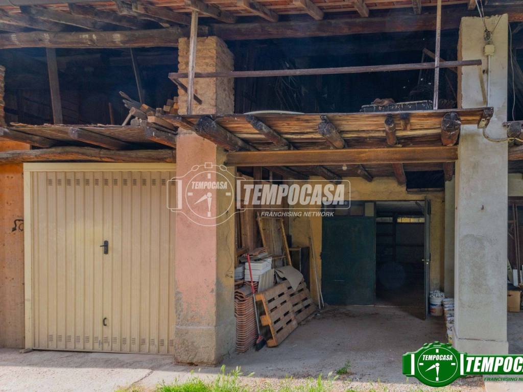 casa indipendente in vendita a Magenta