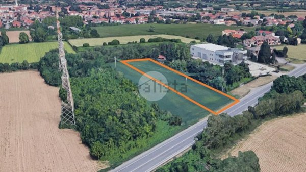terreno edificabile in vendita a Magenta