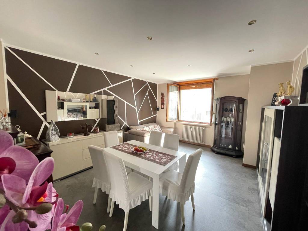 appartamento in vendita a Magenta