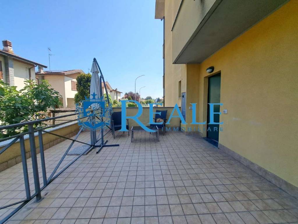 appartamento in vendita a Magenta in zona Ponte Nuovo
