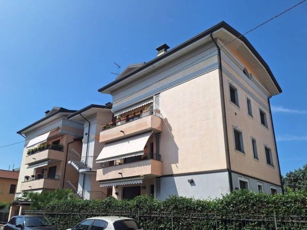 appartamento in vendita a Magenta