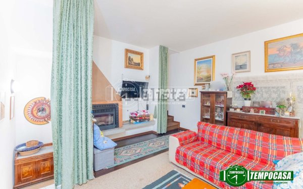 appartamento in vendita a Magenta in zona Ponte Vecchio