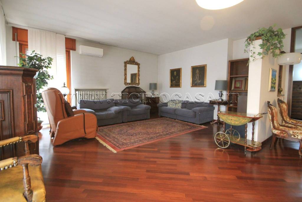 appartamento in vendita a Magenta