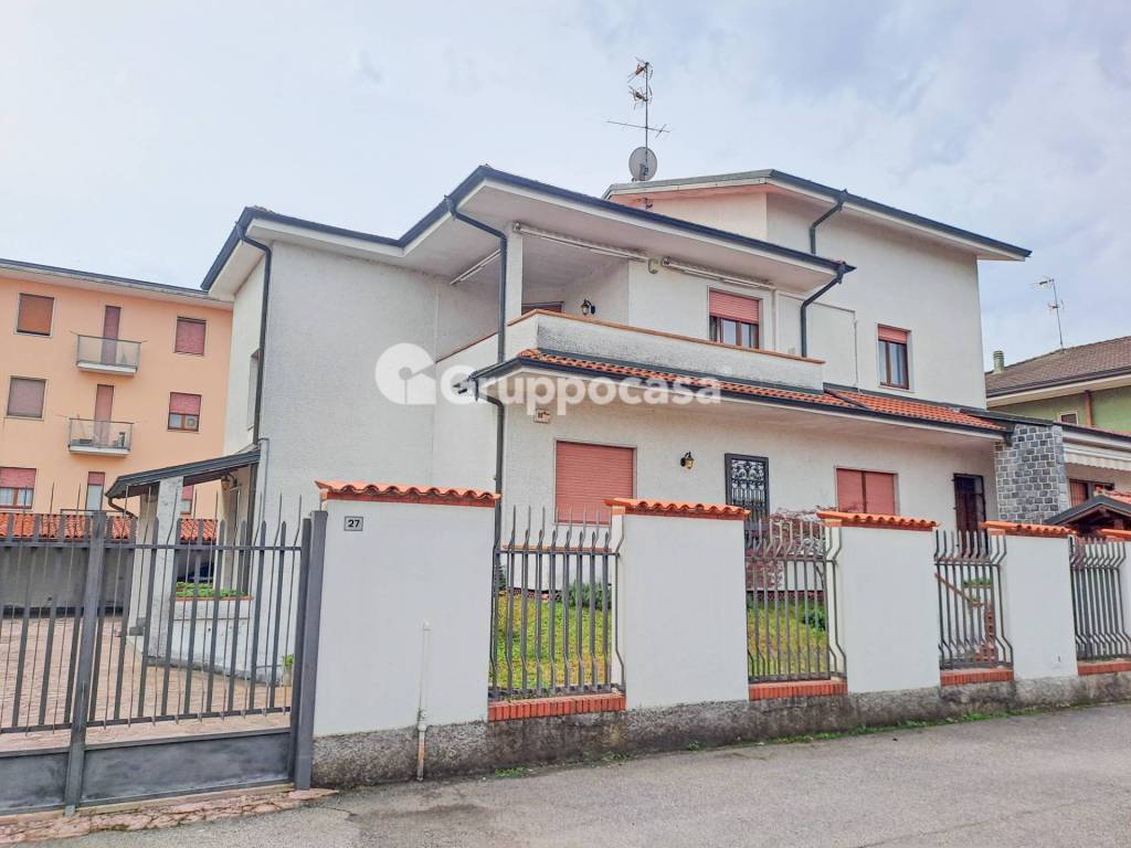 appartamento in vendita a Magenta
