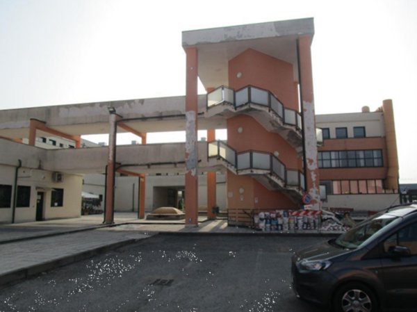 ufficio in vendita a Magenta