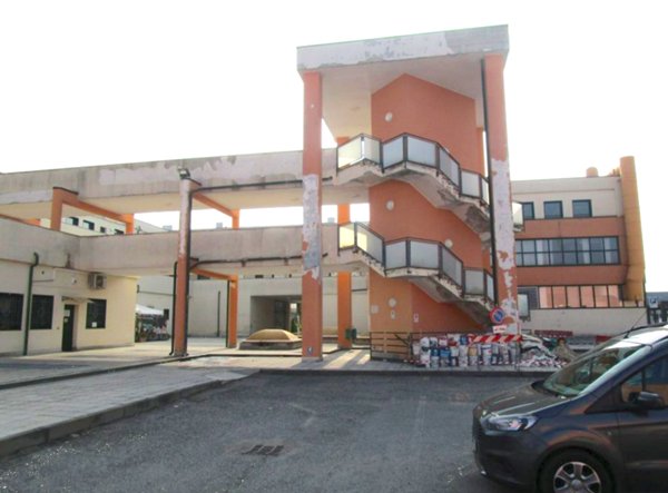locale di sgombero in vendita a Magenta