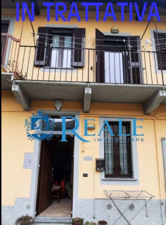 appartamento in vendita a Magenta in zona Ponte Vecchio