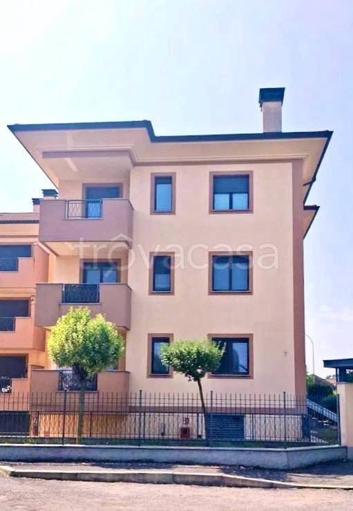 appartamento in vendita a Magenta