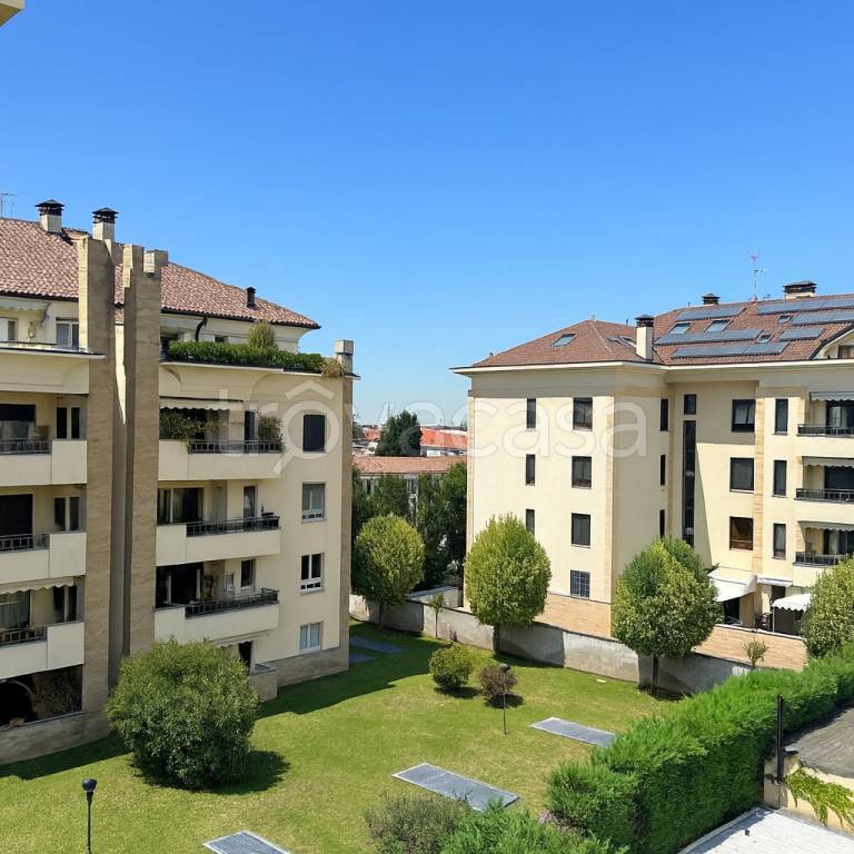 appartamento in vendita a Magenta