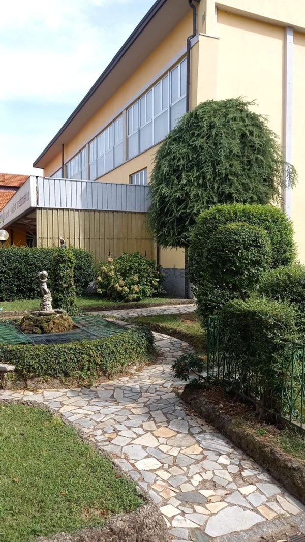 locale di sgombero in vendita a Magenta