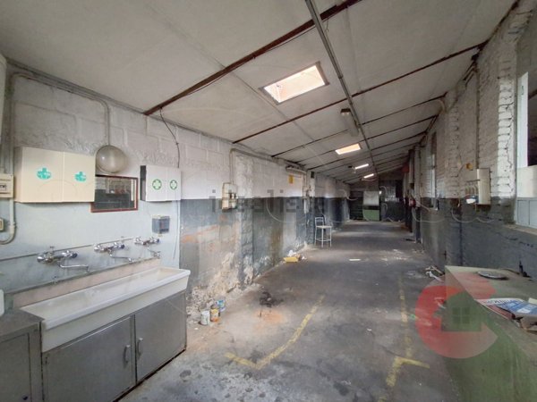 capannone in vendita a Magenta