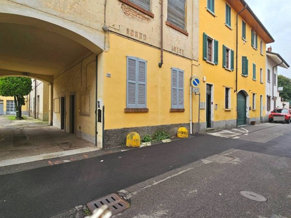 negozio in vendita a Magenta