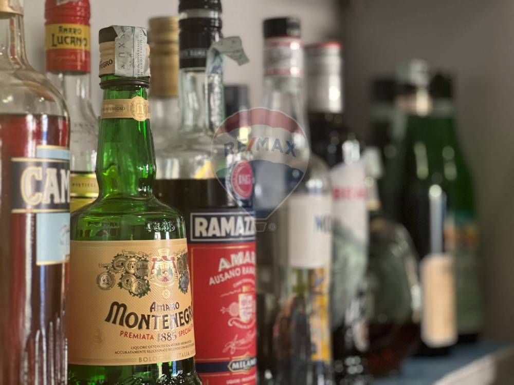 negozio in vendita a Magenta