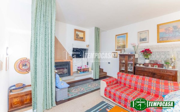 appartamento in vendita a Magenta in zona Ponte Vecchio