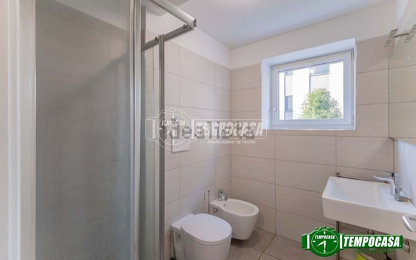 ufficio in vendita a Magenta