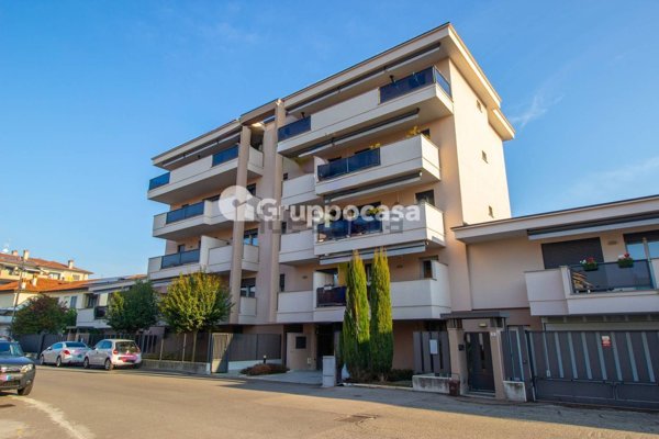 appartamento in vendita a Magenta