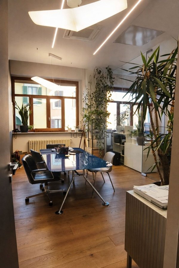 ufficio in vendita a Magenta