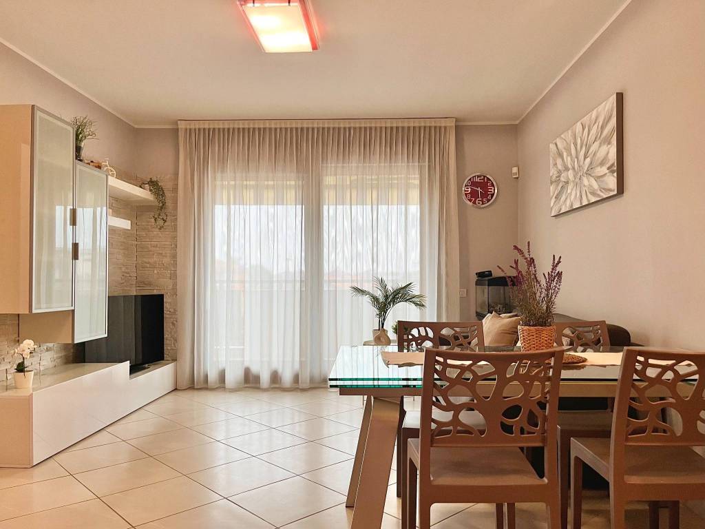 appartamento in vendita a Magenta