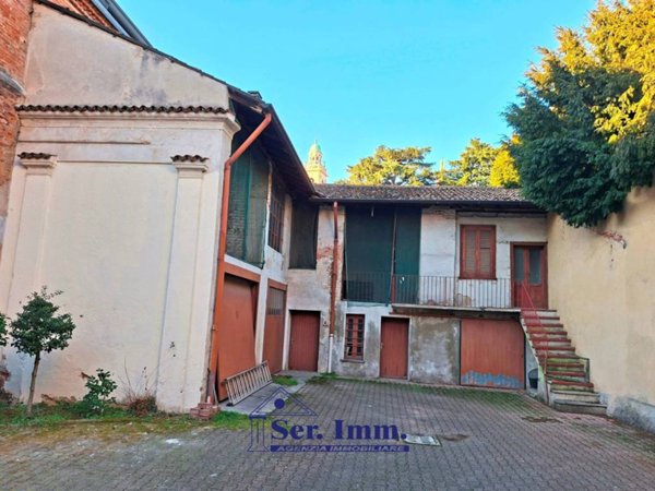 casa indipendente in vendita a Magenta