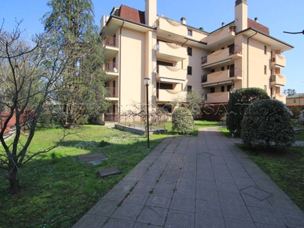 appartamento in vendita a Magenta