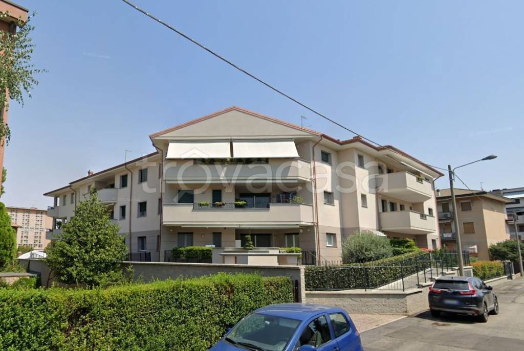 appartamento in vendita a Magenta