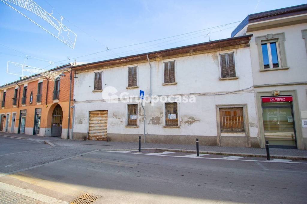 casa indipendente in vendita a Magenta