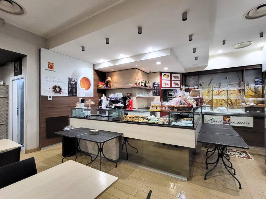 negozio in vendita a Magenta