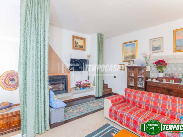 appartamento in vendita a Magenta in zona Ponte Vecchio