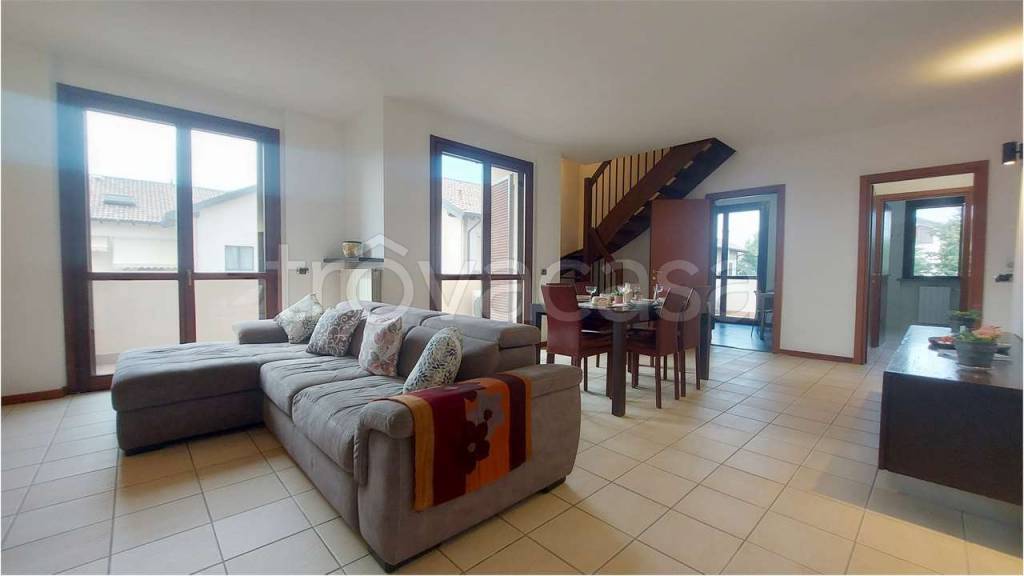 appartamento in vendita a Magenta