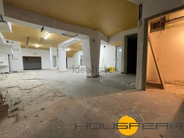 locale di sgombero in vendita a Magenta