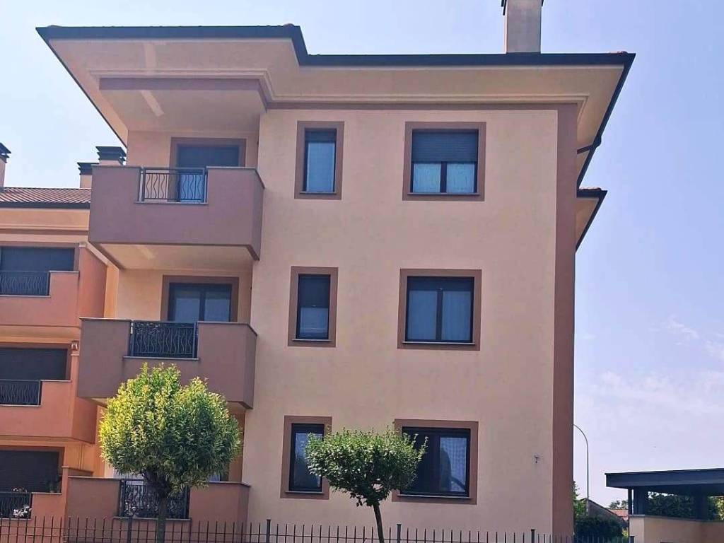 appartamento in vendita a Magenta