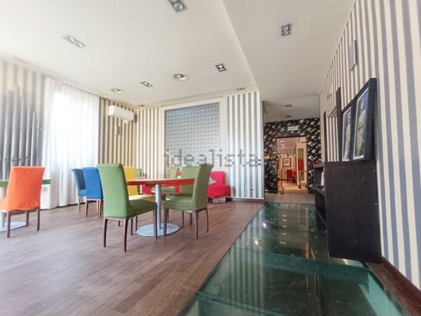 locale commerciale in vendita a Magenta