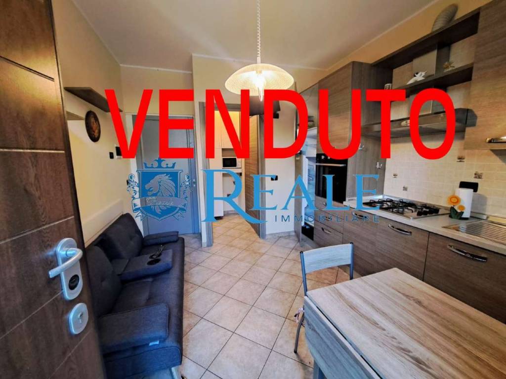 appartamento in vendita a Magenta in zona Ponte Vecchio