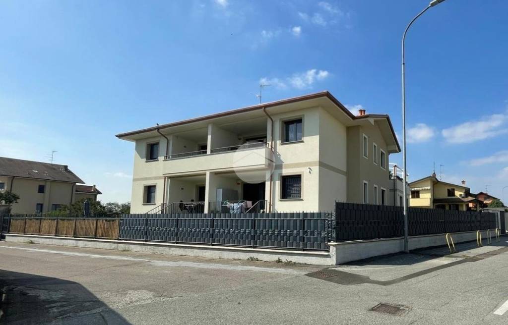 appartamento in vendita a Magenta