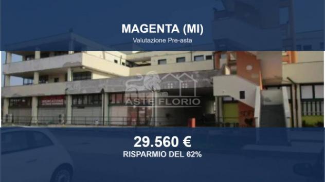 locale commerciale in vendita a Magenta